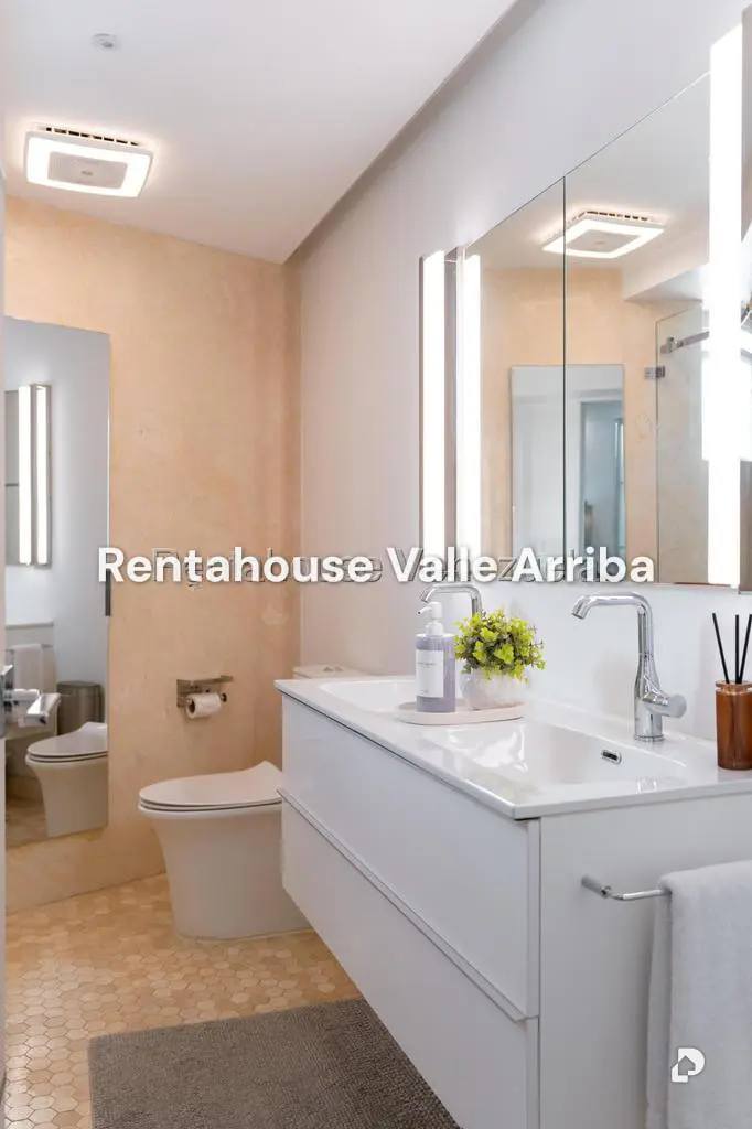 Apartamento en El Rosal, Caracas – 11