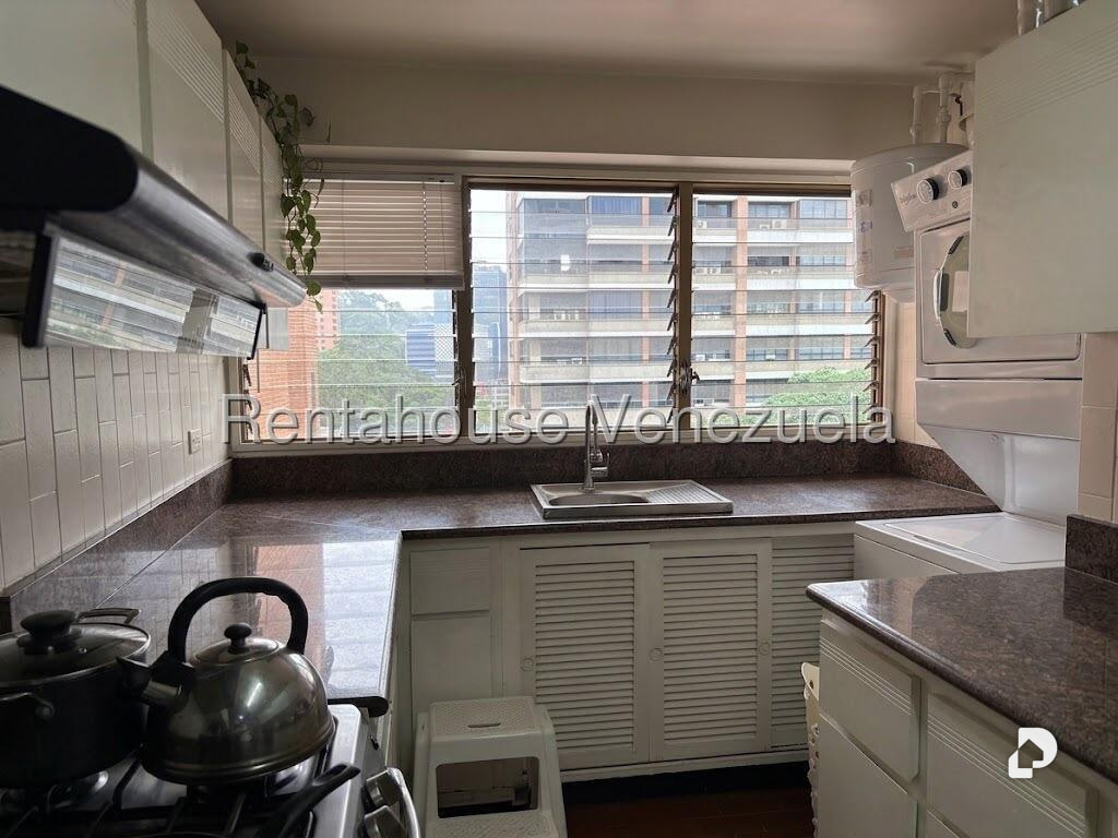 Apartamento en El Rosal, Caracas – 20