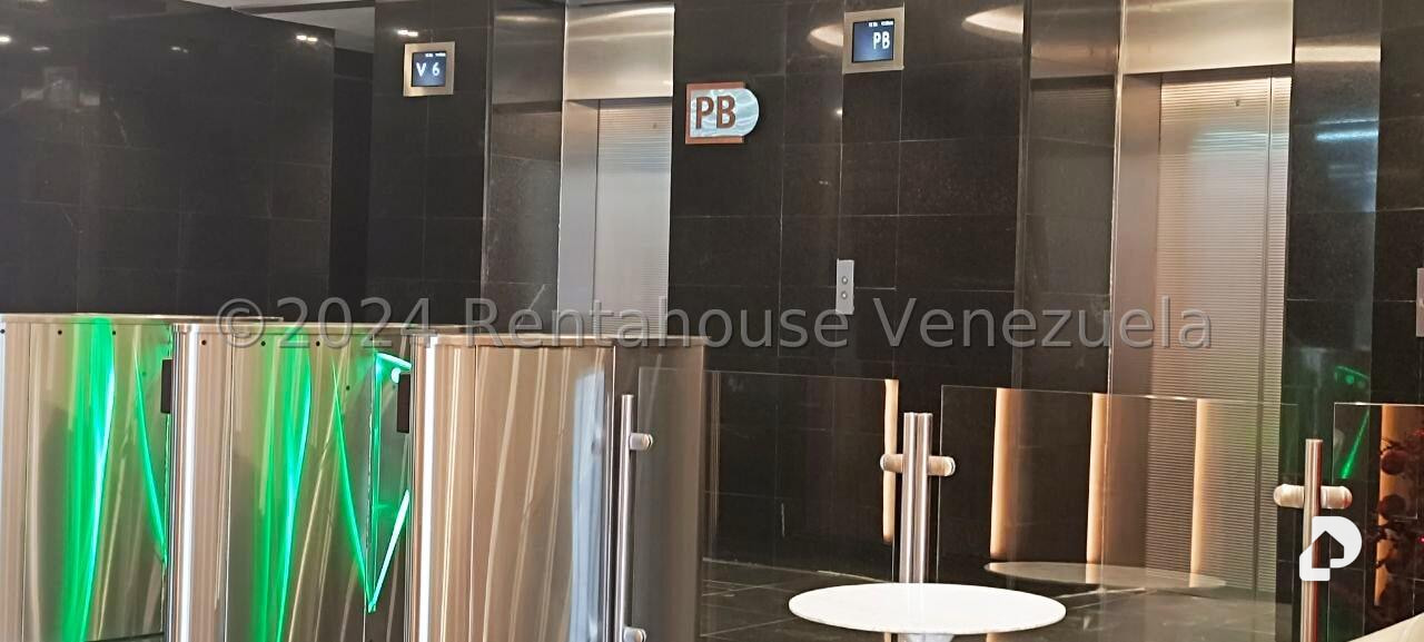 Oficina en Las Mercedes, Caracas – 26