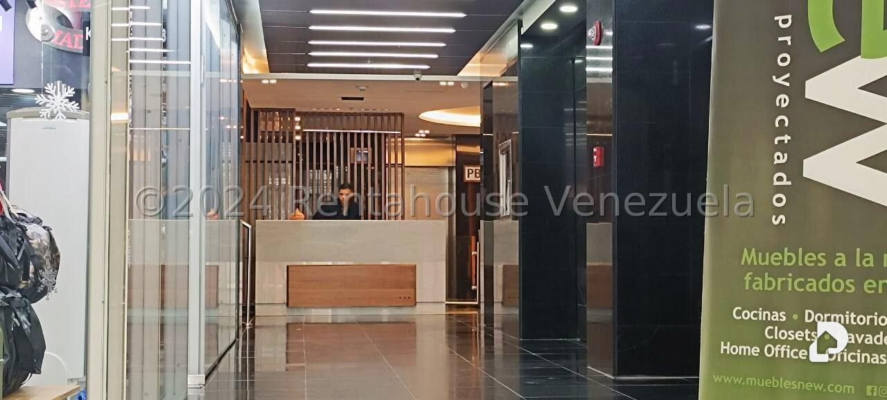 Oficina en Las Mercedes, Caracas – 17