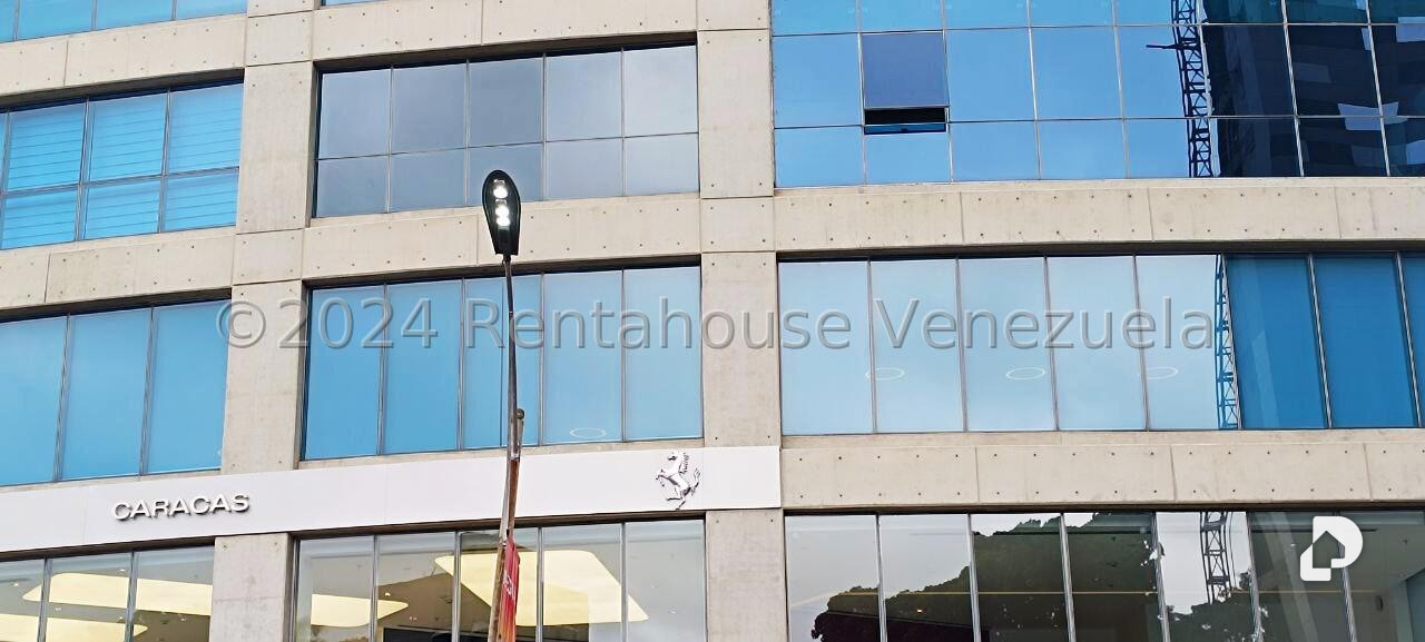 Oficina en Las Mercedes, Caracas – 13
