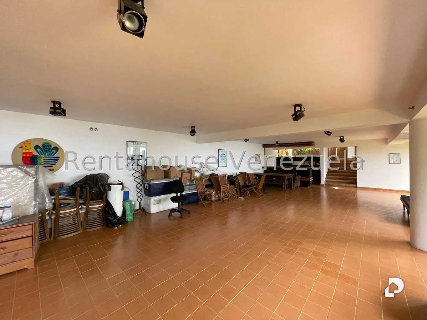 Casa en Oripoto, Caracas – 23