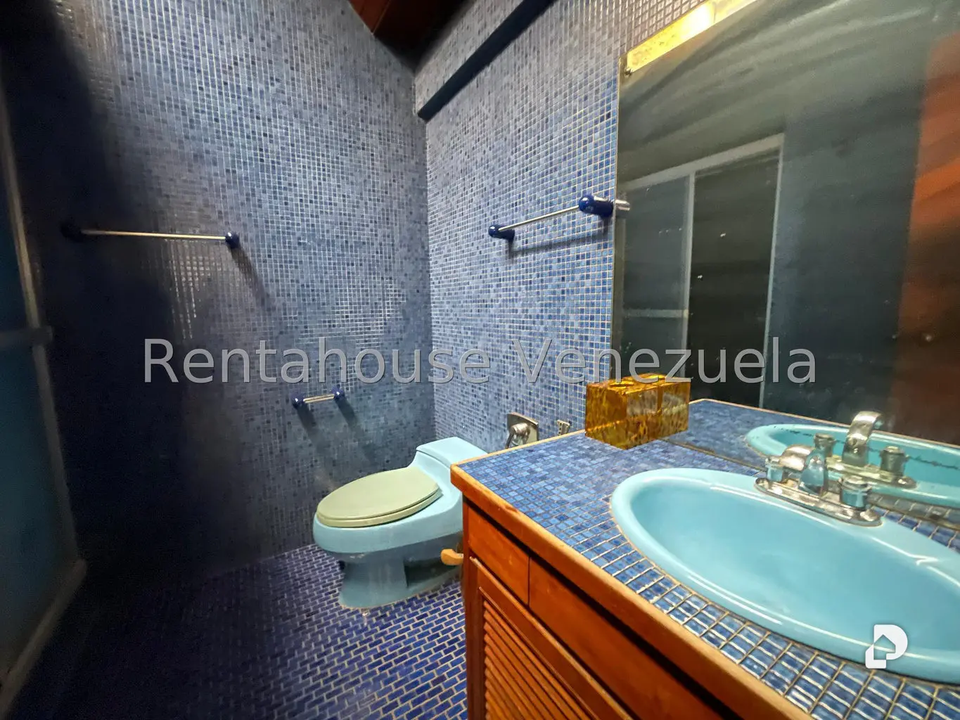 Casa en Oripoto, Caracas – 21