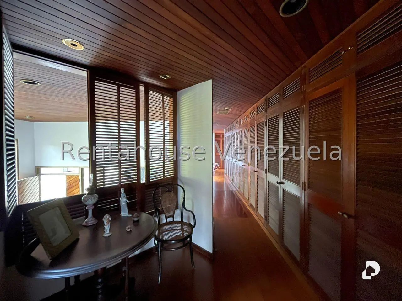 Casa en Oripoto, Caracas – 18