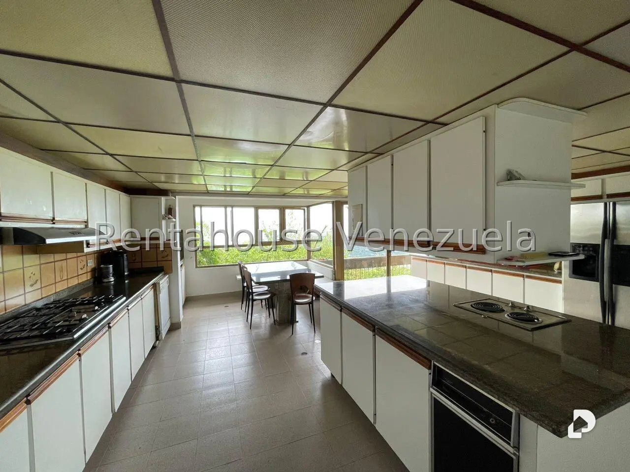 Casa en Oripoto, Caracas – 11