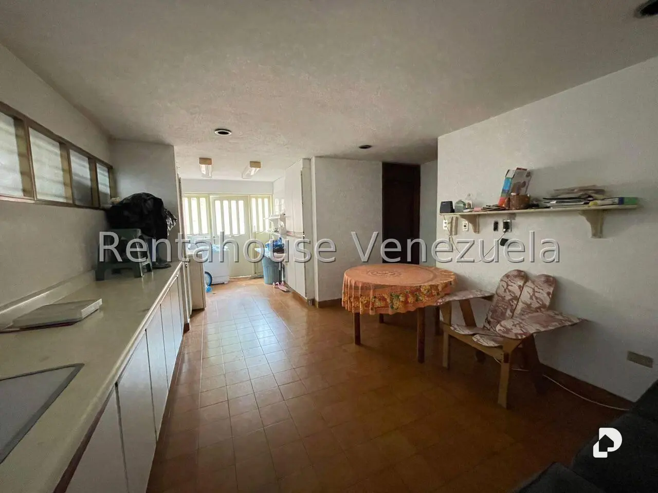 Casa en Oripoto, Caracas – 12