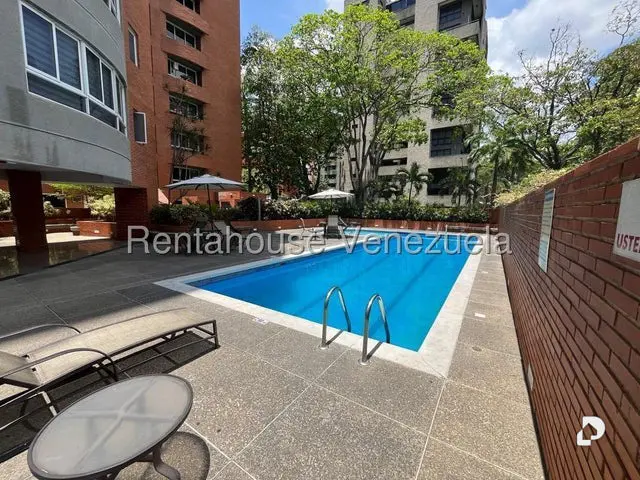Apartamento en El Rosal, Caracas – 10