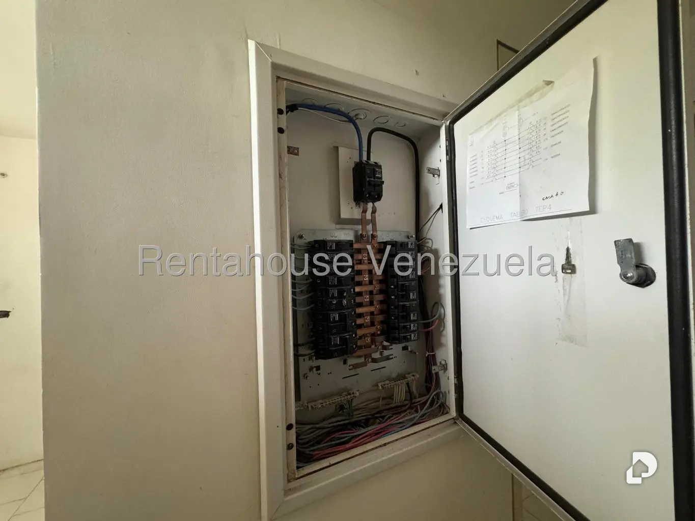 Casa en Oripoto, Caracas – 10