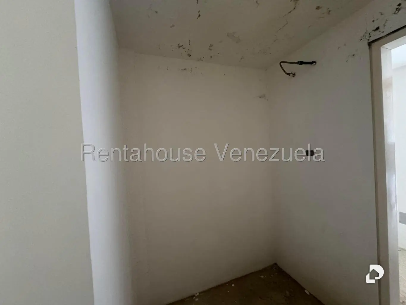 Casa en Oripoto, Caracas – 29