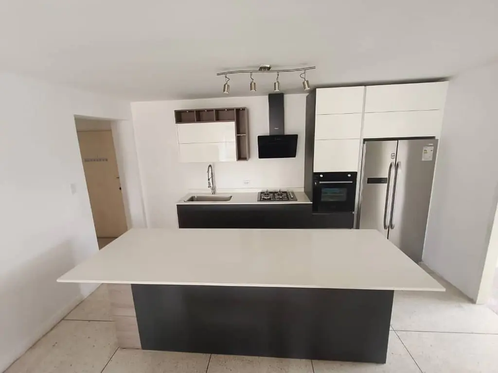 Apartamento en Los Palos Grandes, Caracas - 1
