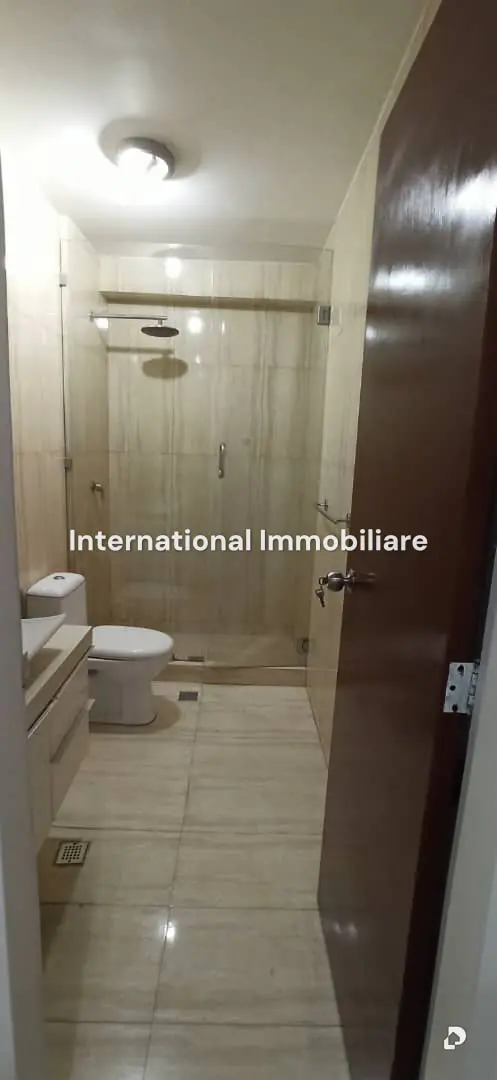 Apartamento en Los Palos Grandes, Caracas – 12