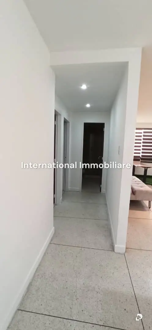 Apartamento en Los Palos Grandes, Caracas – 23