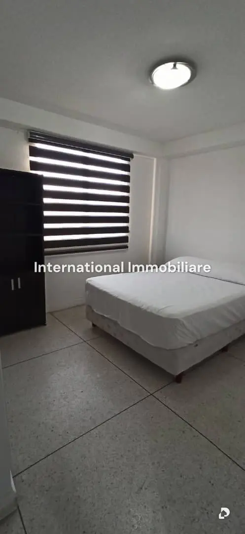 Apartamento en Los Palos Grandes, Caracas – 15