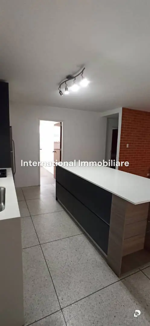 Apartamento en Los Palos Grandes, Caracas – 21