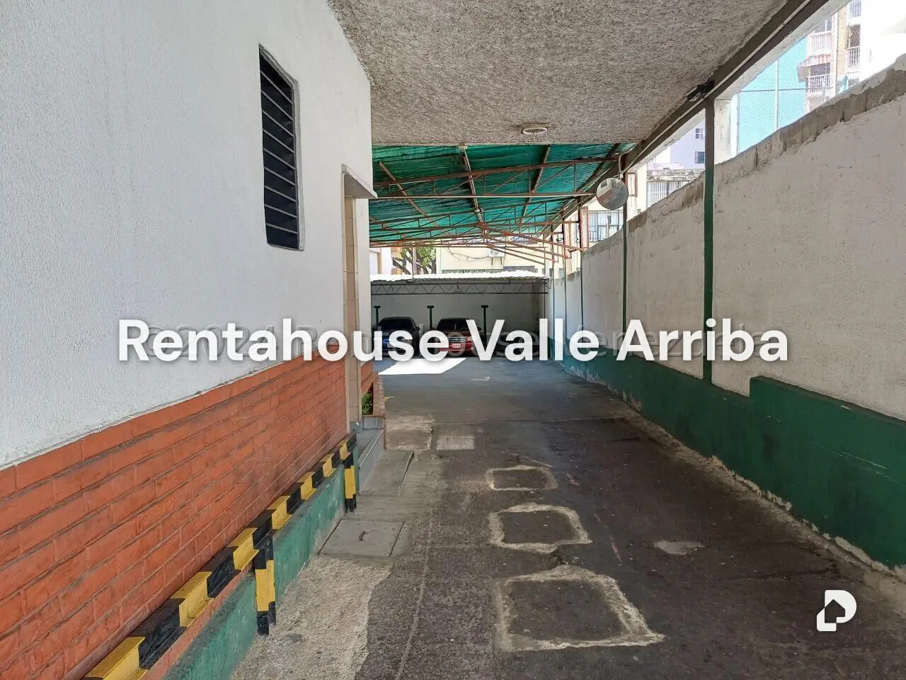 Local comercial en La Florida, Caracas – 3