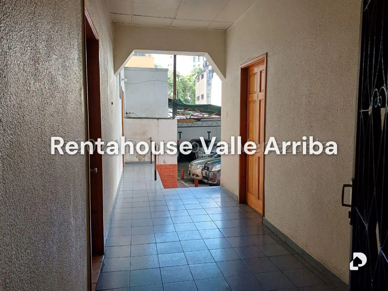 Local comercial en La Florida, Caracas – 21