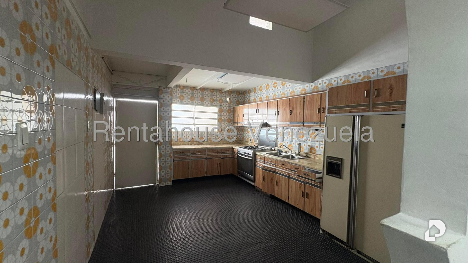 Local comercial en Los Rosales, Caracas – 9