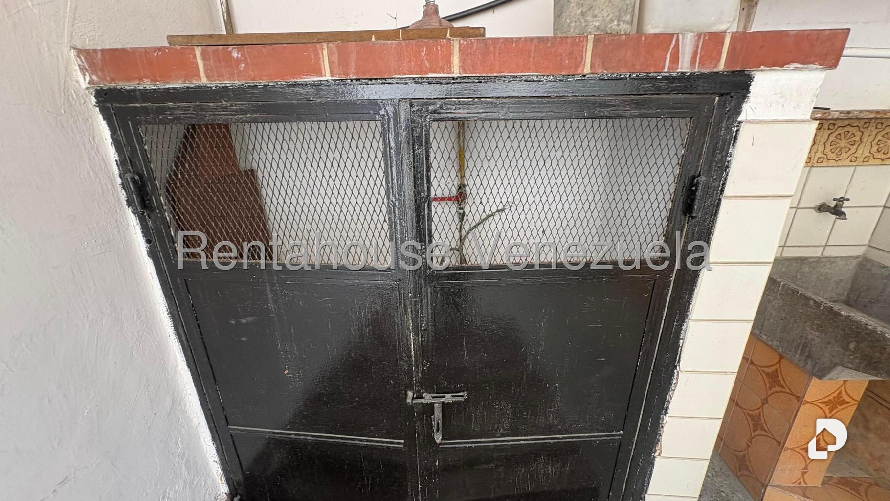 Local comercial en Los Rosales, Caracas – 10