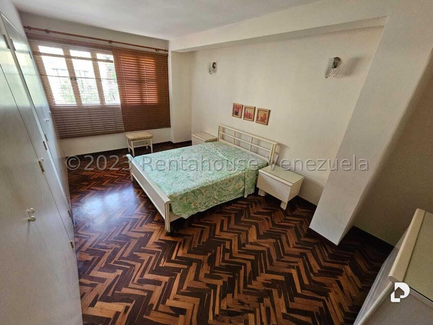 Casa en La Lagunita, Caracas – 14