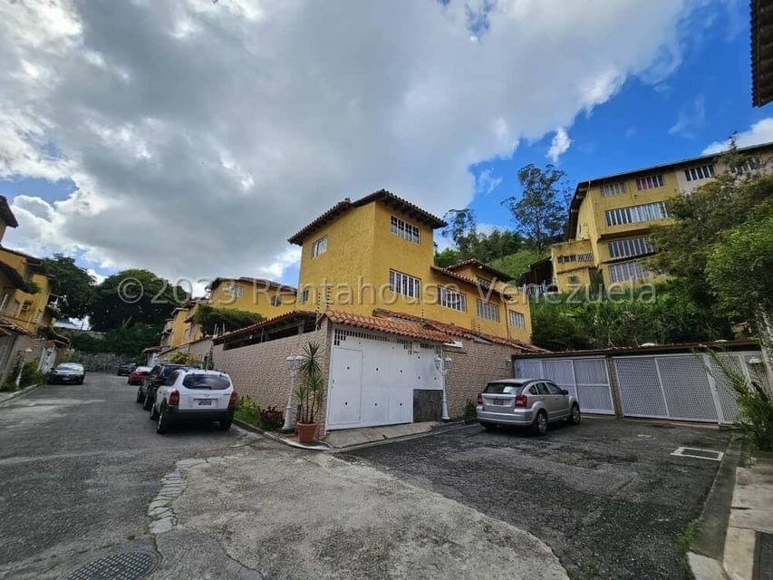 Casa en La Lagunita, Caracas - 1