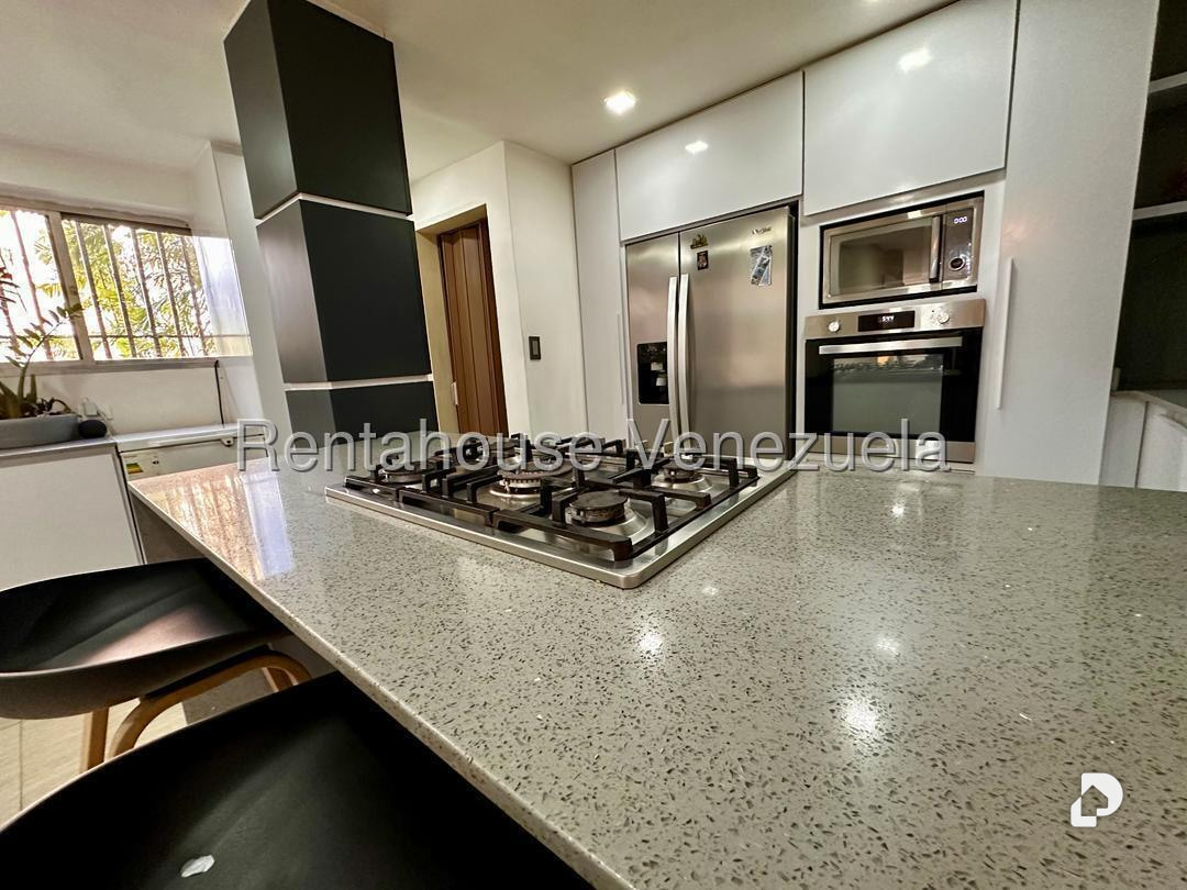 Apartamento en Santa Fe Sur, Caracas – 13