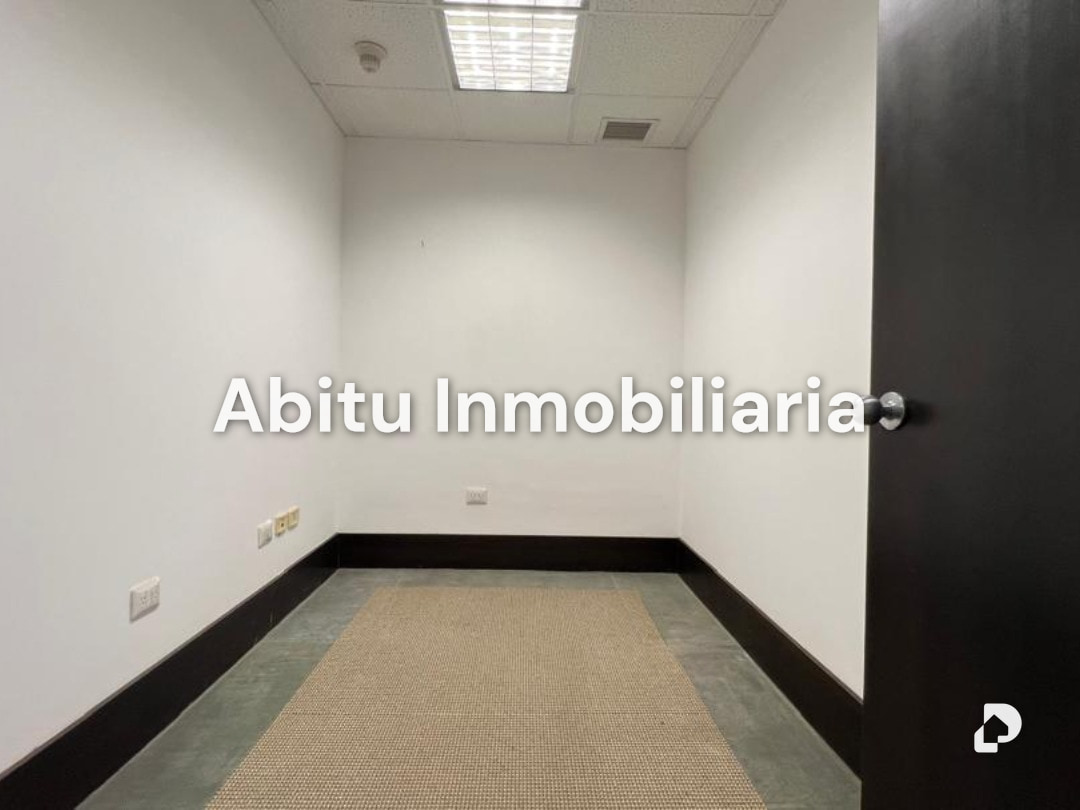 Oficina en Los Naranjos, Caracas – 22
