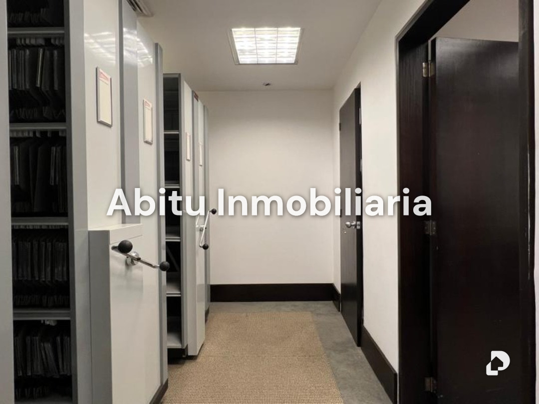 Oficina en Los Naranjos, Caracas – 17