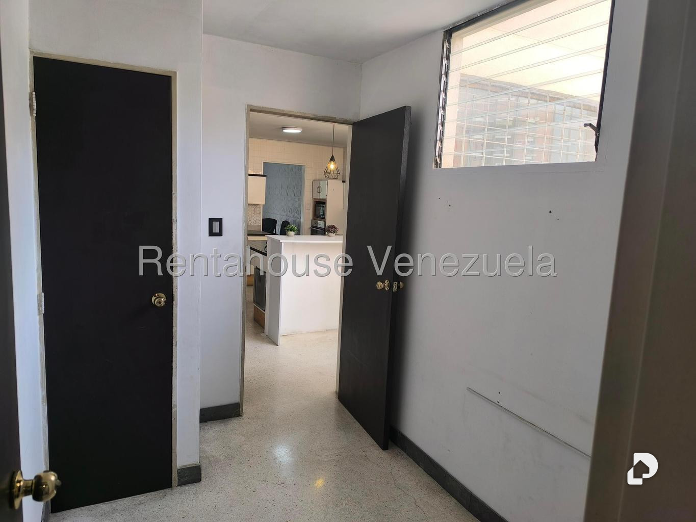 Apartamento en La Florida, Caracas – 16