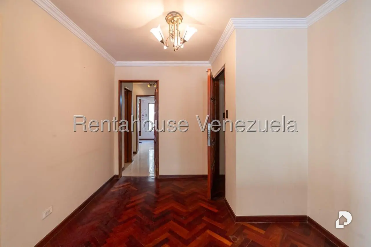 Apartment in Terrazas del Ávila, Caracas – 6