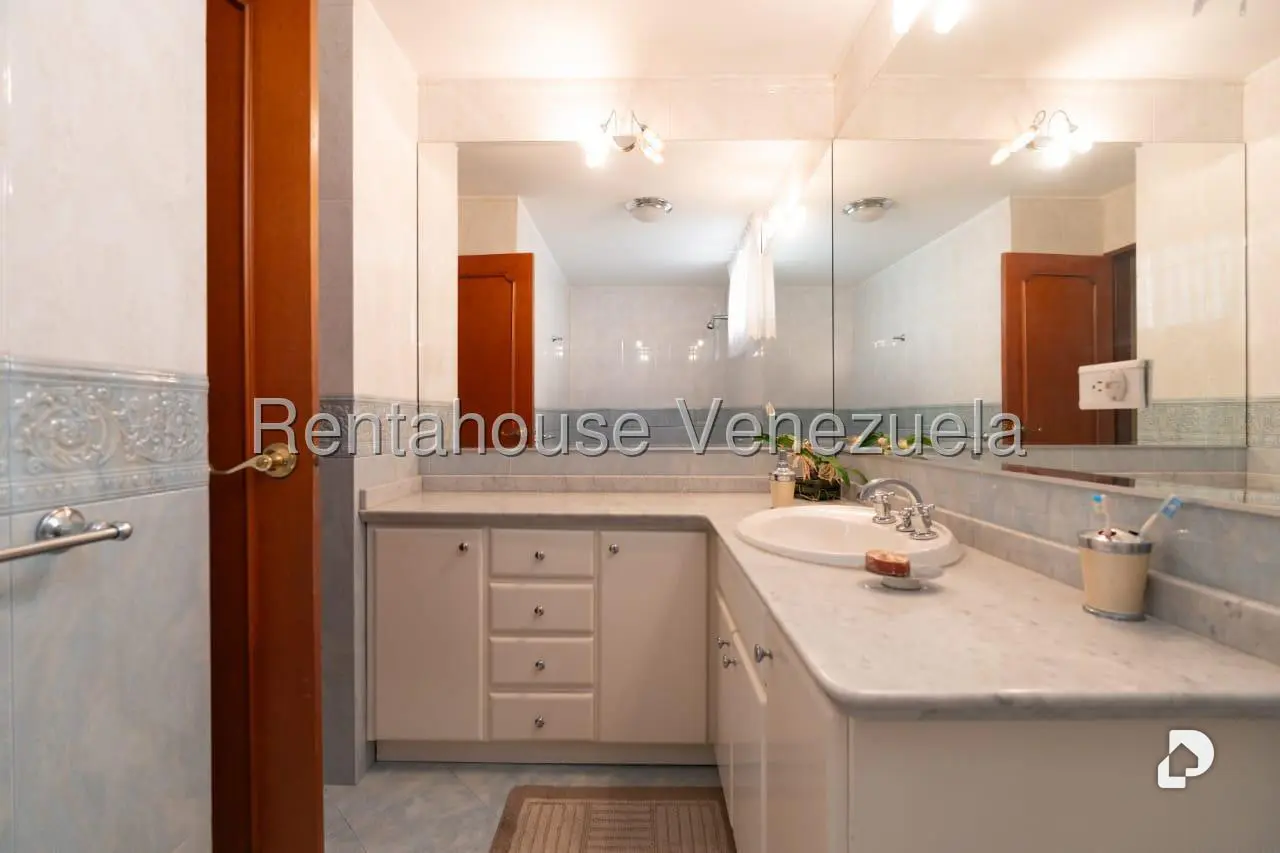 Apartment in Terrazas del Ávila, Caracas – 26