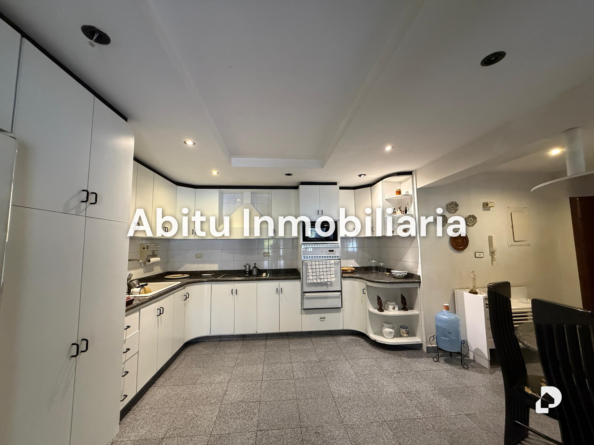 Casa en Colinas de Tamanaco, Caracas – 22