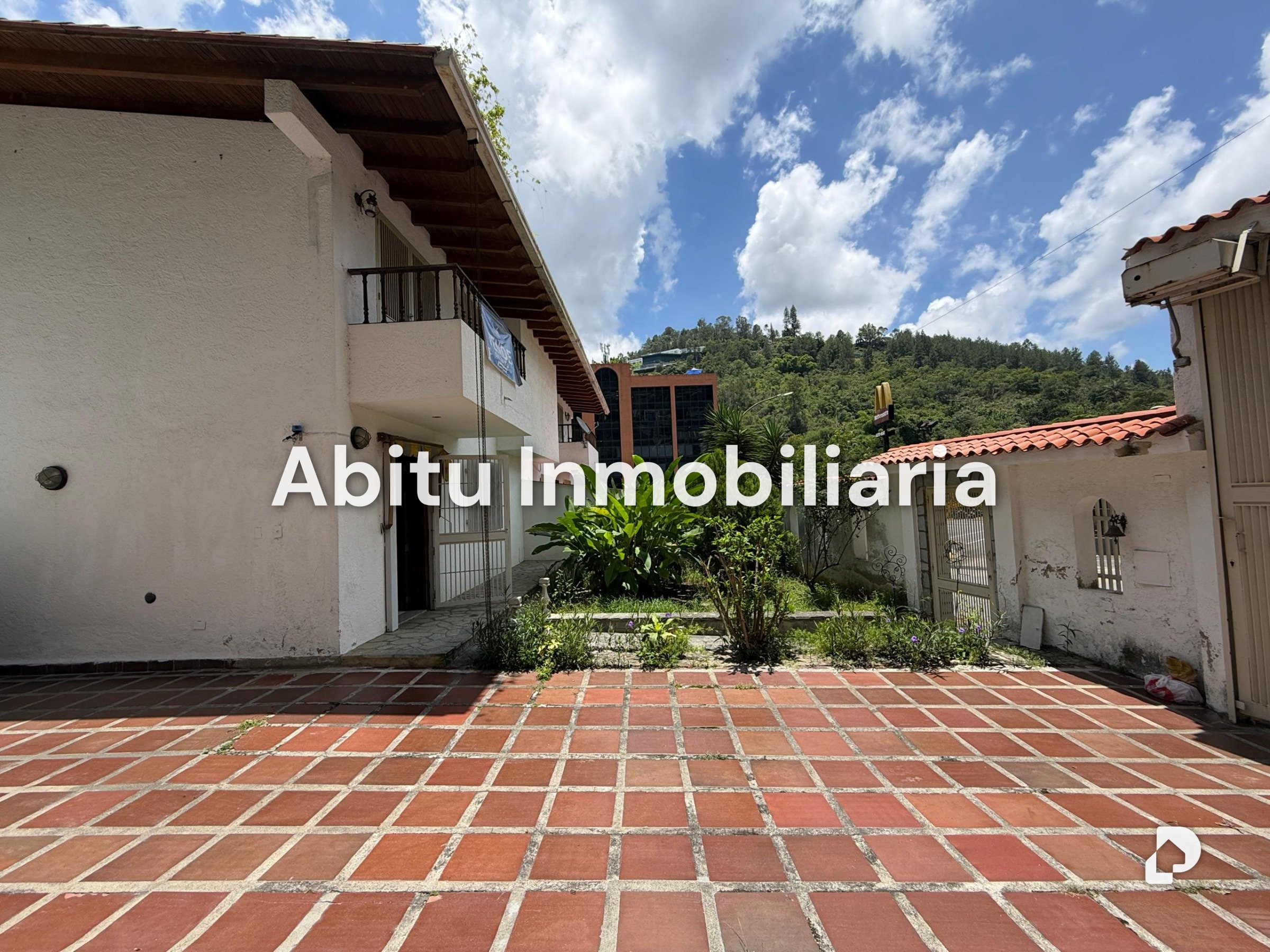 Casa en Colinas de Tamanaco, Caracas – 1
