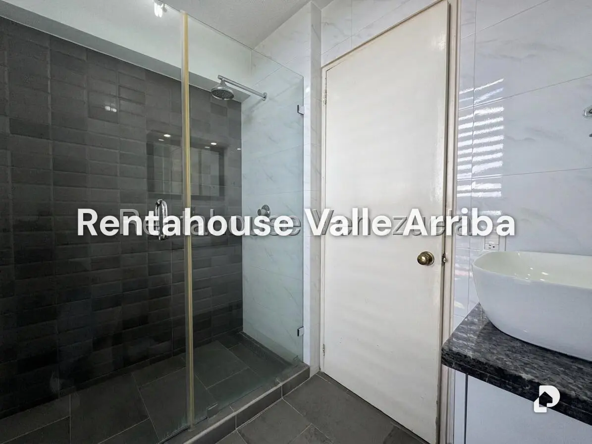 Apartamento en Lomas de Prados del Este, Caracas – 24