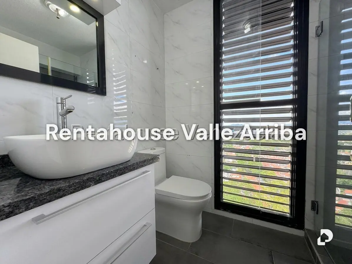 Apartamento en Lomas de Prados del Este, Caracas – 23