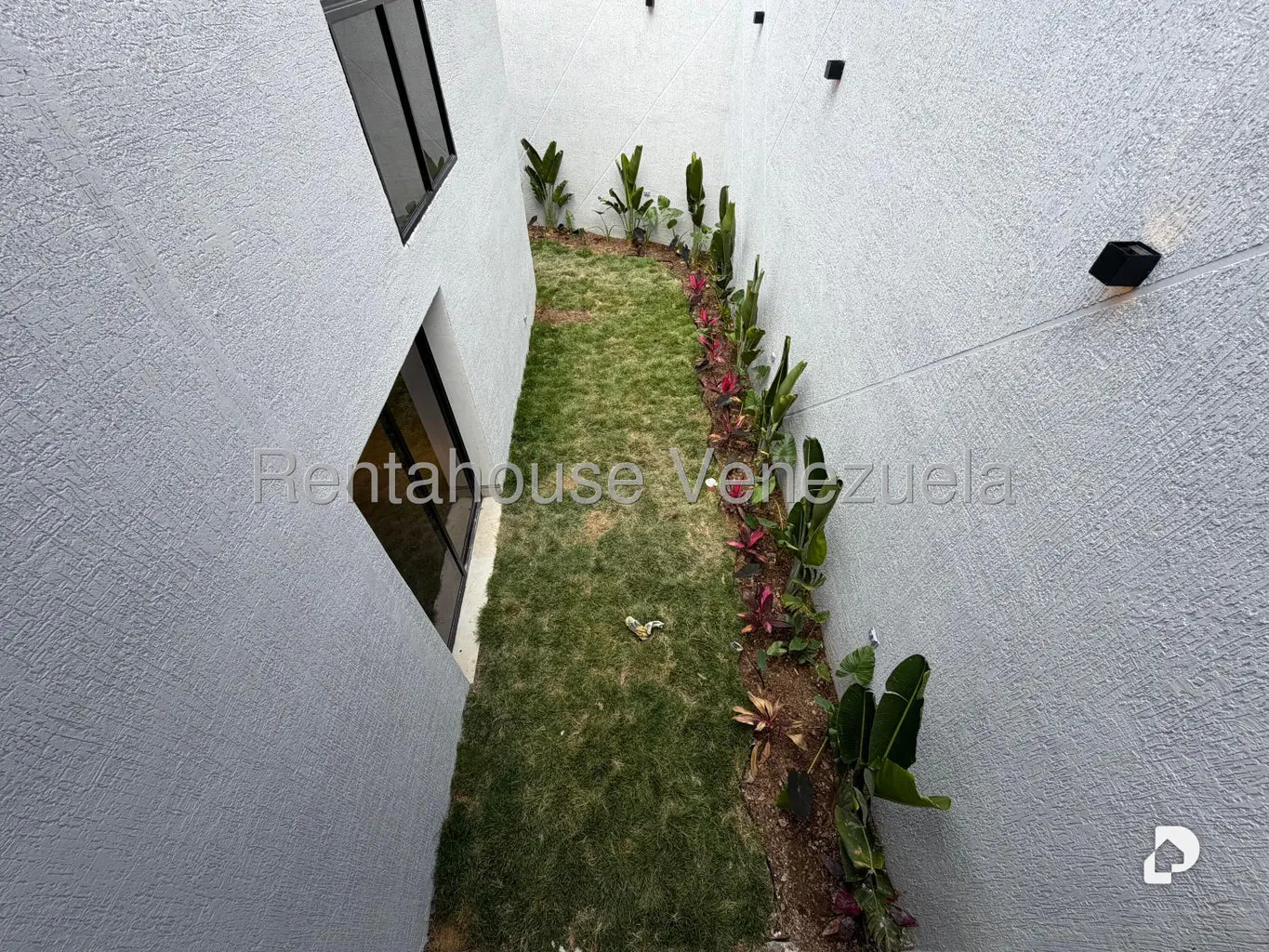 Casa en San Román, Caracas – 11