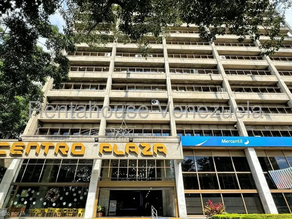 Oficina en Los Palos Grandes, Caracas - 1