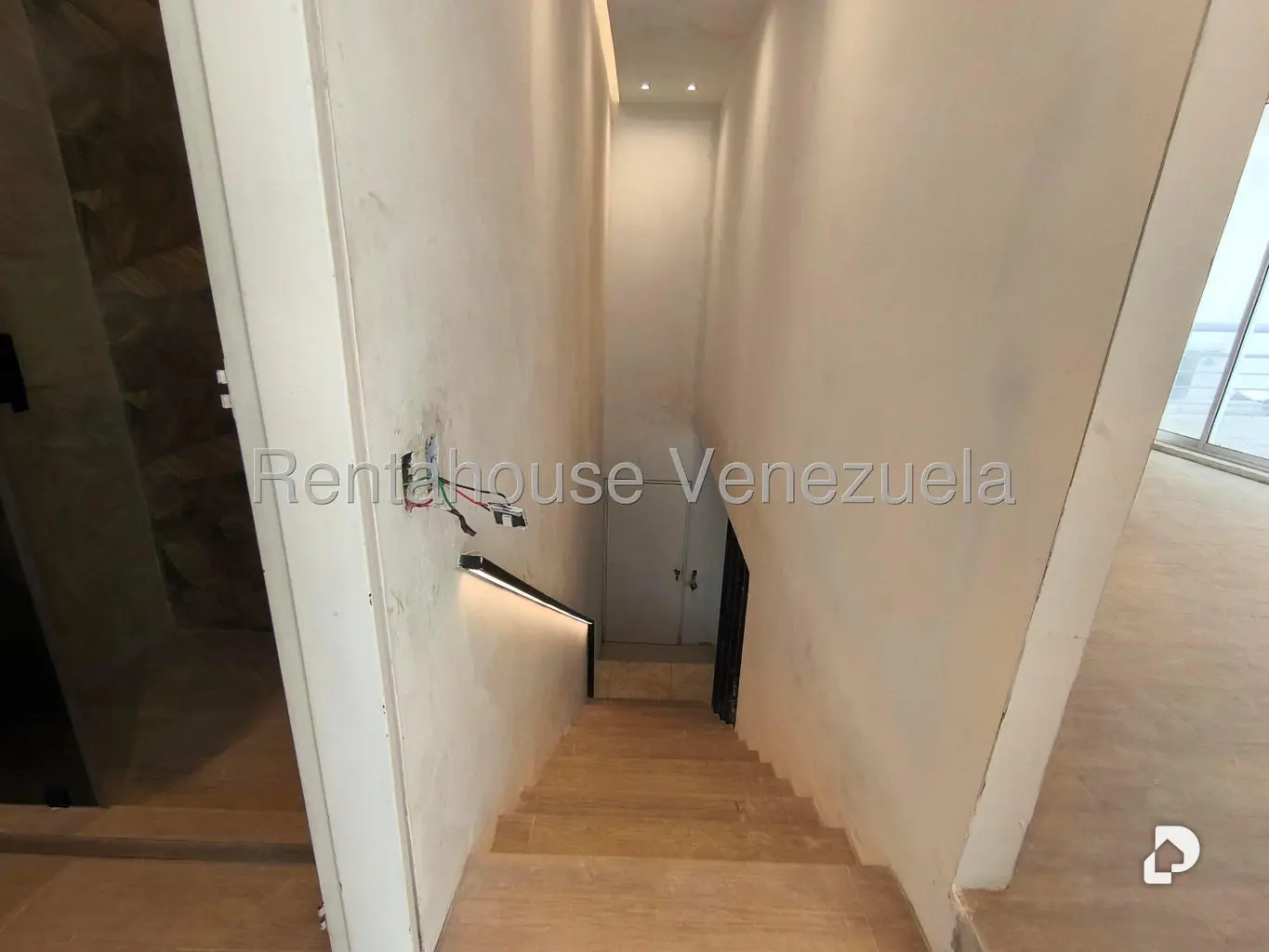 Apartamento en Villa Nueva Hatillo, Caracas – 30