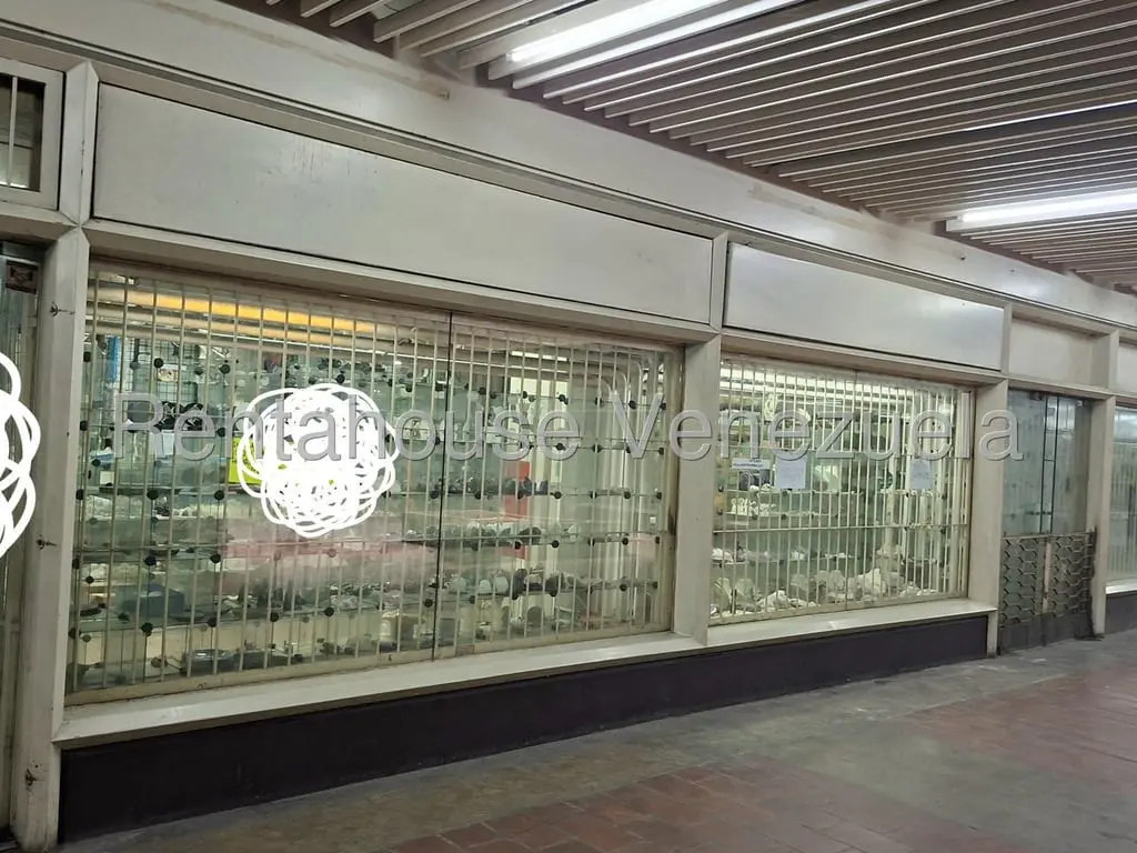 Local comercial en Parque Central, Caracas - 1