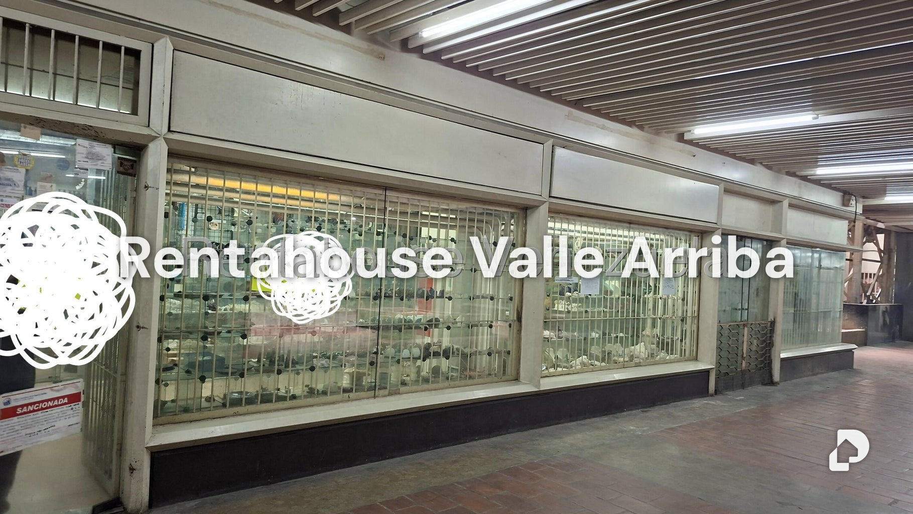 Local comercial en Parque Central, Caracas – 1