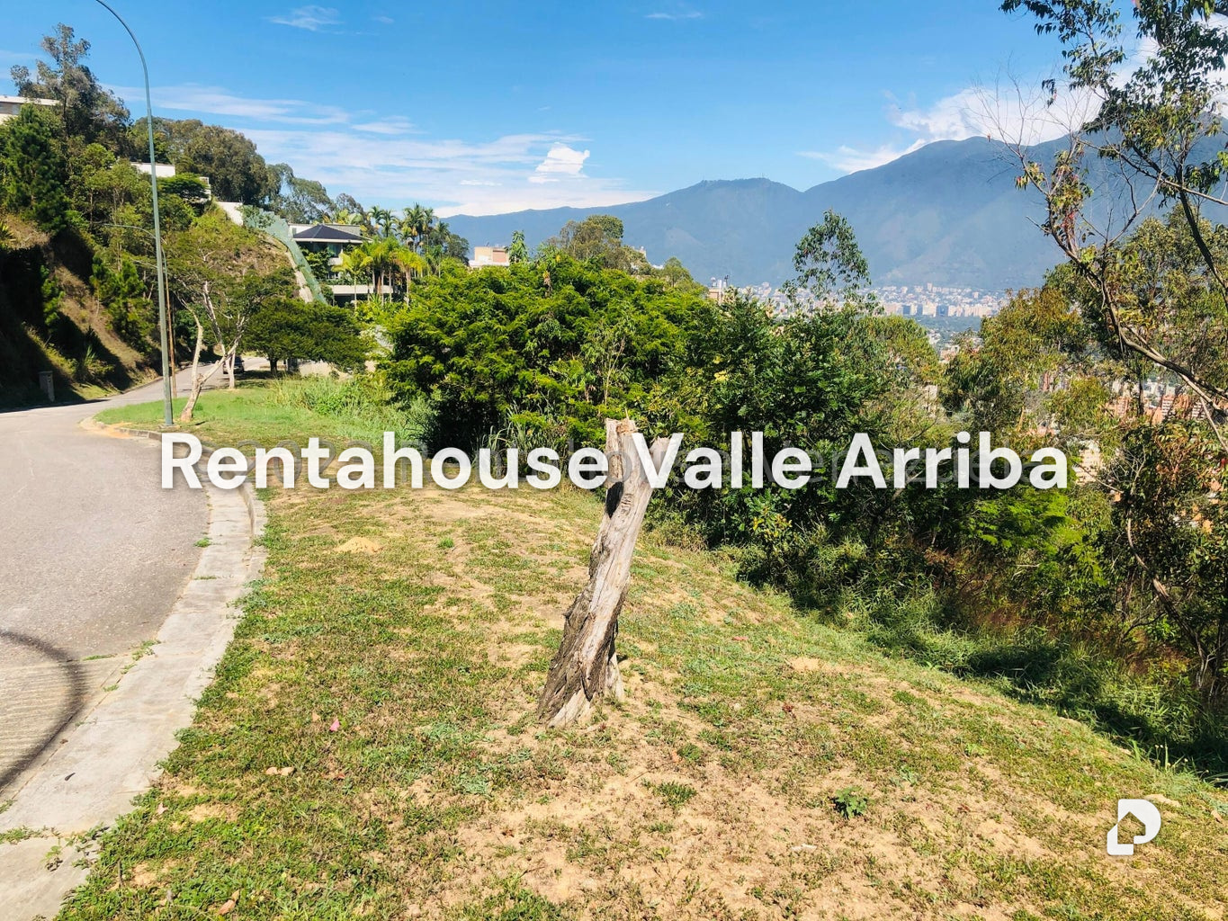 Terreno en Los Naranjos (del Cafetal), Caracas – 14