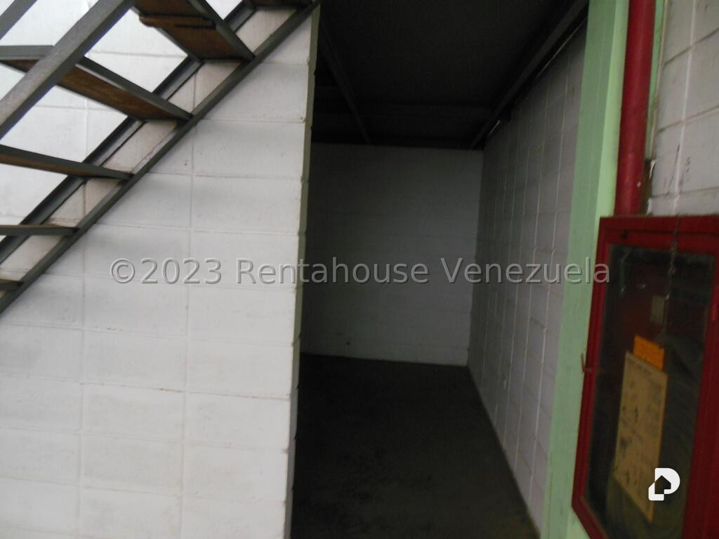 Local comercial en La Yaguara, Caracas