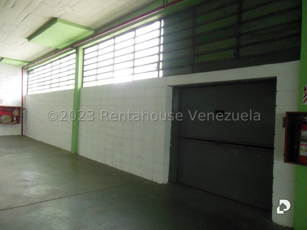Local comercial en La Yaguara, Caracas