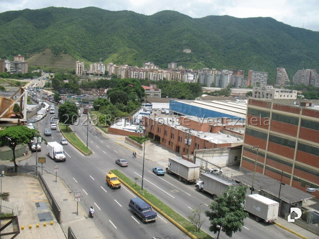 Local comercial en La Yaguara, Caracas