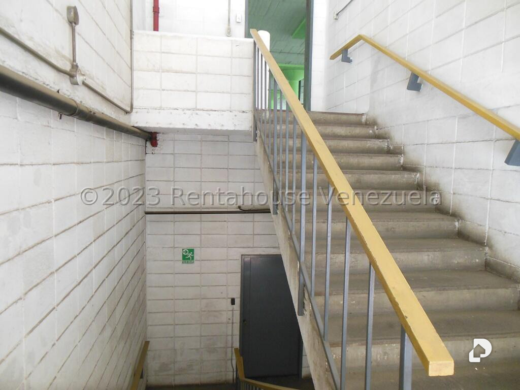 Local comercial en La Yaguara, Caracas