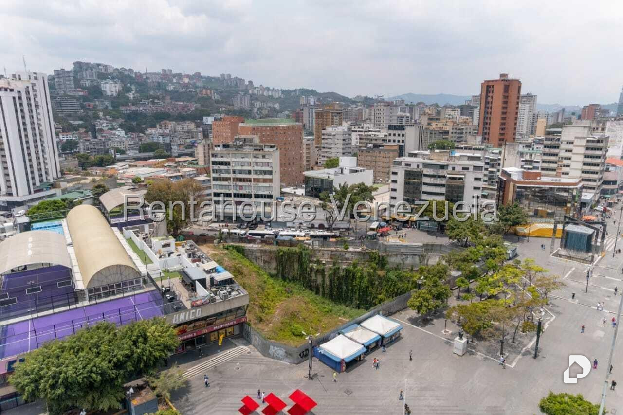 Terreno en El Rosal, Caracas – 15