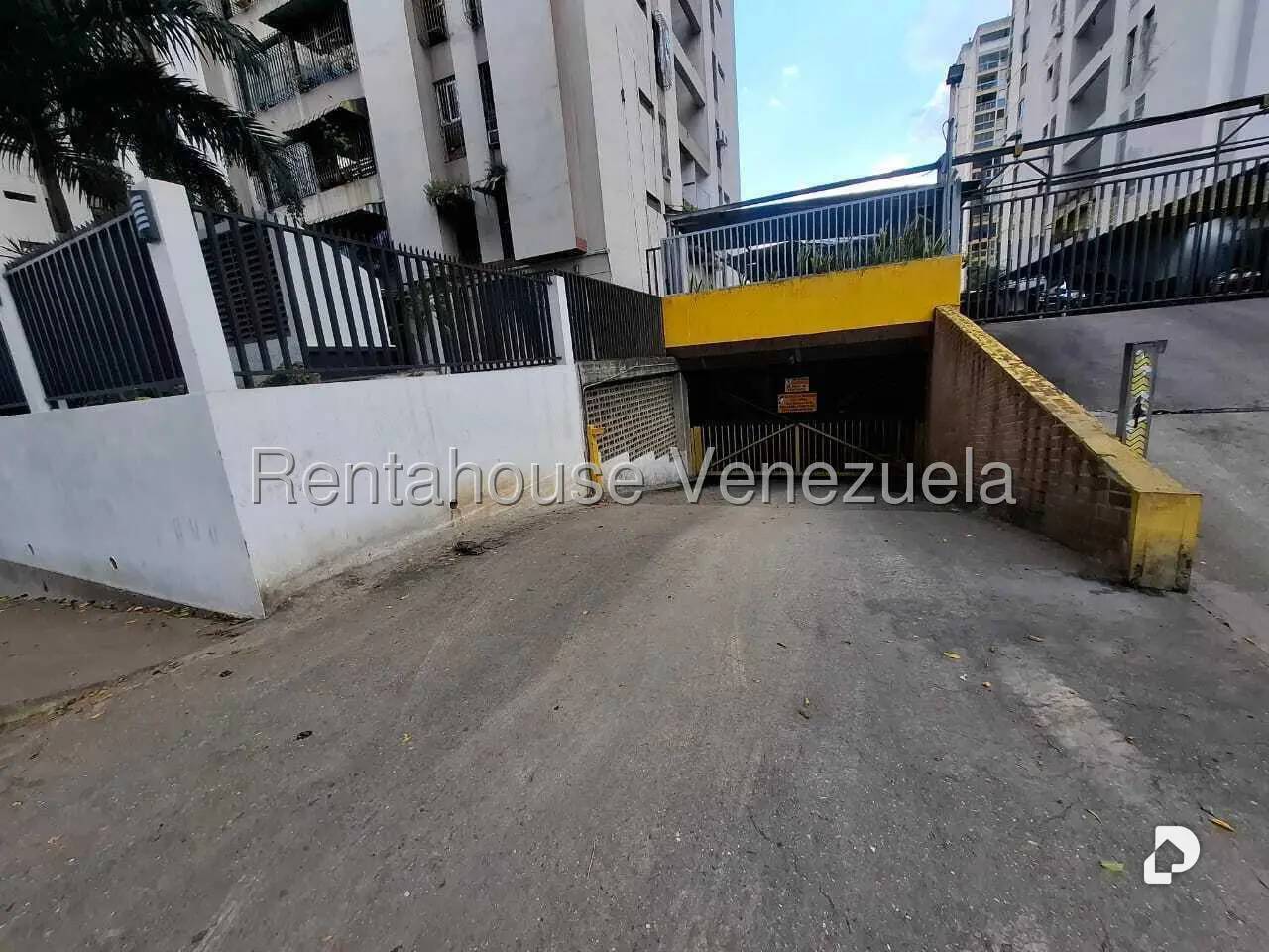 Apartamento en El Paraíso, Caracas – 25