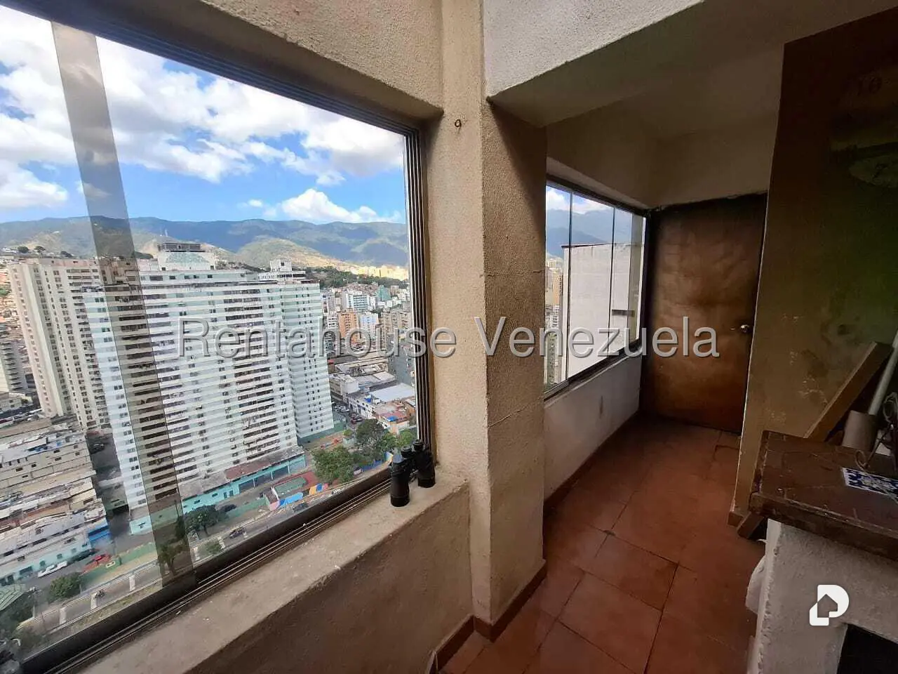 Apartamento en El Paraíso, Caracas – 11