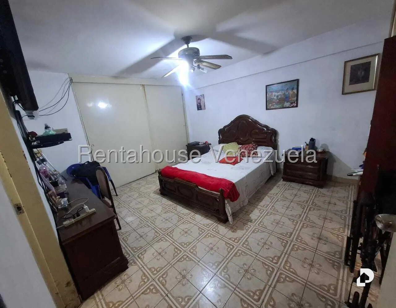 Apartamento en El Paraíso, Caracas – 24