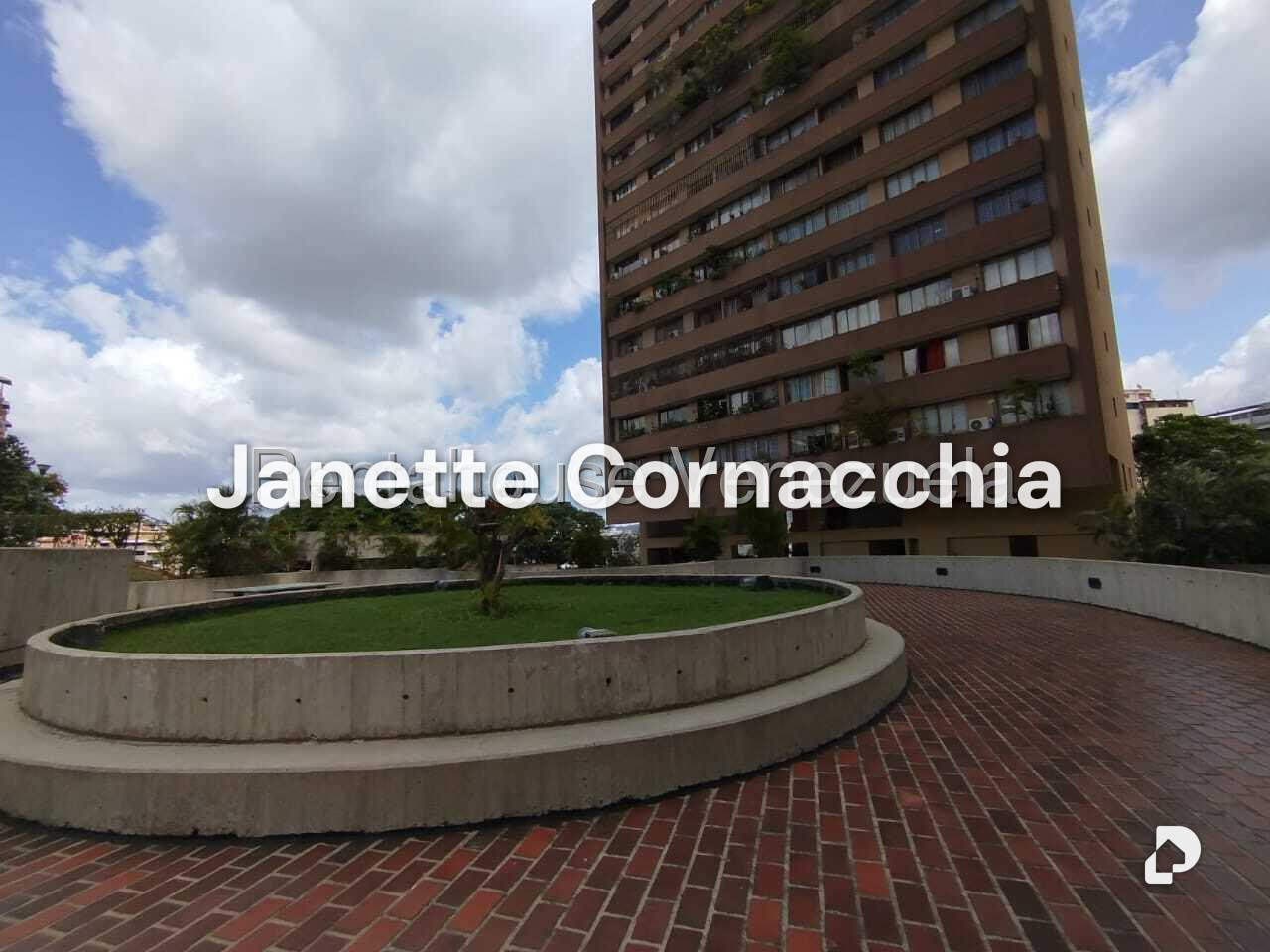 Apartamento en Colinas de Quinta Altamira, Caracas – 2