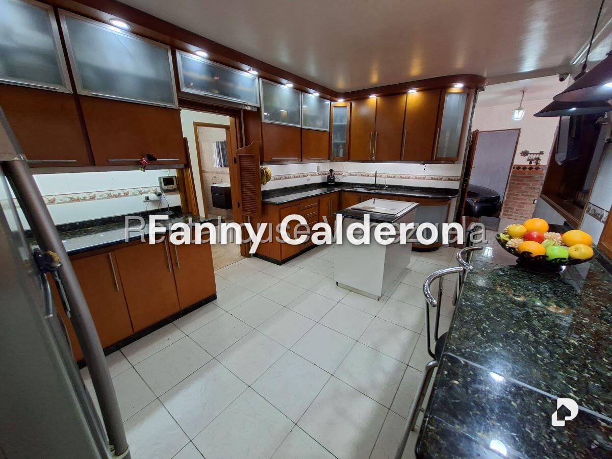 Casa en Lomas de Prados del Este, Caracas – 13
